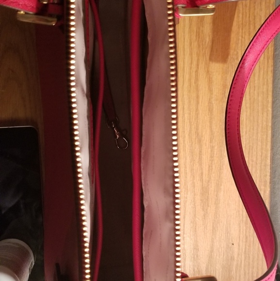 MK purse - Picture 4 of 4